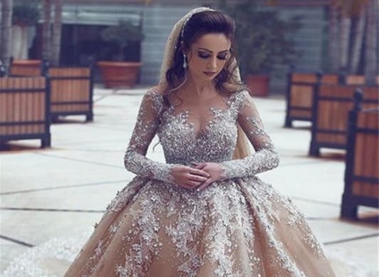 5-Tips-for-Choosing-Your-Perfect-Wedding-Gown-glamansion-1